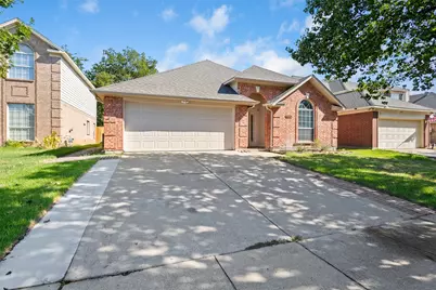 4729 Grant Park Avenue, Fort Worth, TX 76137 - Photo 2