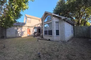 813 Courson Dr, DeSoto, TX 75115 - Photo 4