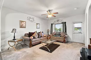 7101 Creighton Ct, Fort Worth, TX 76120 - Photo 10
