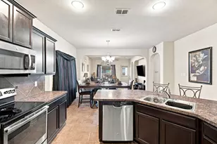 7101 Creighton Ct, Fort Worth, TX 76120 - Photo 8