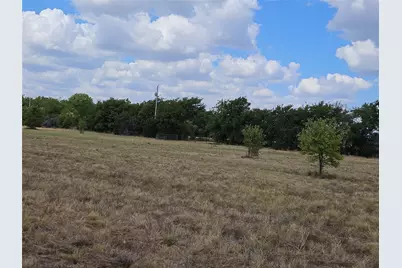 552 County Road 2655, Walnut Springs, TX 76690 - Photo 2