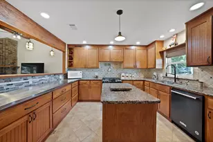725 Greenwood Cut Off Rd, Weatherford, TX 76088 - Photo 10