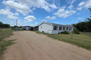 160 Jermyn Rd, No City, TX 76459 - Photo 4