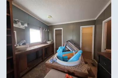 160 Jermyn Road, No City, TX 76459 - Photo 18