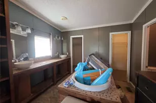 160 Jermyn Rd, No City, TX 76459 - Photo 18