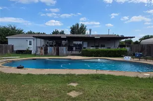 160 Jermyn Rd, No City, TX 76459 - Photo 8