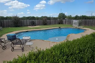 160 Jermyn Rd, No City, TX 76459 - Photo 6