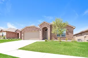 4624 Corktree Ln, Fort Worth, TX 76036 - Photo 1