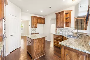 8224 Summerview Ct, Fort Worth, TX 76123 - Photo 6