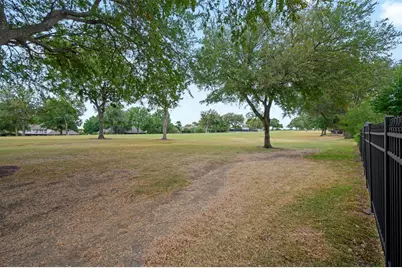 2005 Hillcrest Court, McKinney, TX 75072 - Photo 36