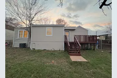 310 Avenue J, Dallas, TX 75203 - Photo 2