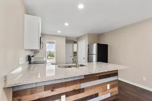 1406 Courtney Pl, Cleburne, TX 76033 - Photo 6