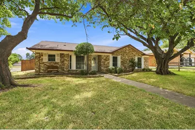 216 Old Hickory Drive, Irving, TX 75060 - Photo 2