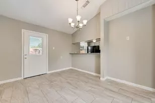 905 Cedarland Blvd, Arlington, TX 76011 - Photo 8