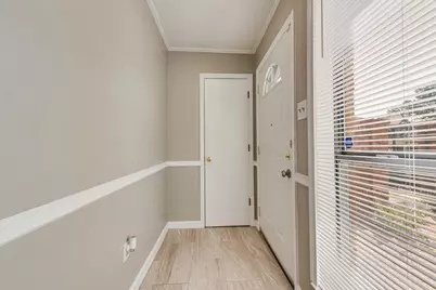 905 Cedarland Boulevard, Arlington, TX 76011 - Photo 4