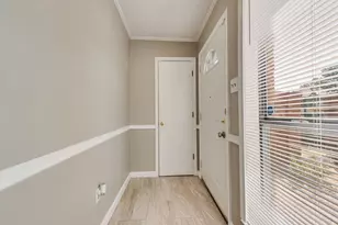 905 Cedarland Blvd, Arlington, TX 76011 - Photo 4