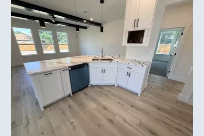 2904 Wilhoit Road, Balch Springs, TX 75180 - Photo 2