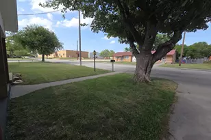 406 Broad St, Nocona, TX 76255 - Photo 20