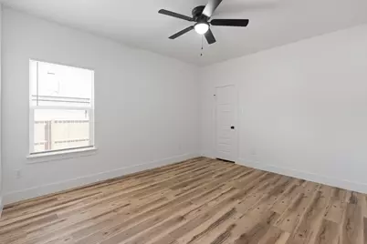 809 Tierney Road, Fort Worth, TX 76112 - Photo 8
