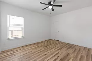 809 Tierney Rd, Fort Worth, TX 76112 - Photo 8