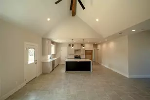 2217 Christine Dr, Granbury, TX 76048 - Photo 8