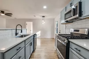 4129 Easter Ave, Dallas, TX 75216 - Photo 2