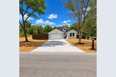 2708 Beechwood Street, Granbury, TX 76048 - Photo 2