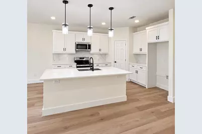 2708 Beechwood Street, Granbury, TX 76048 - Photo 8