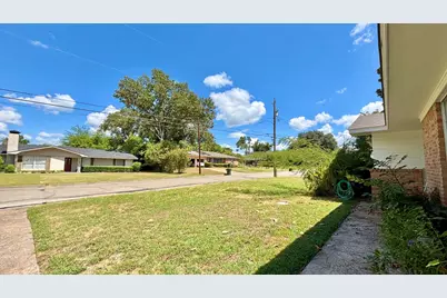 1723 Montrose Drive, Tyler, TX 75701 - Photo 6