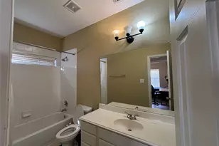 462 Richmond St, Irving, TX 75063 - Photo 8