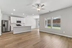 2108 Longchamp Ln, Seagoville, TX 75159 - Photo 2
