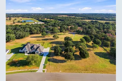 4101 Highland Oaks Lane, Cleburne, TX 76031 - Photo 4