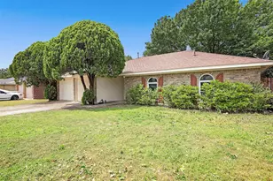 1113 Roaring Springs Dr, Allen, TX 75002 - Photo 1