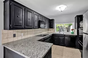 1113 Roaring Springs Dr, Allen, TX 75002 - Photo 12