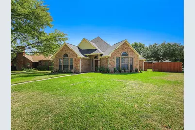 136 Highland Meadow Circle, Coppell, TX 75019 - Photo 2