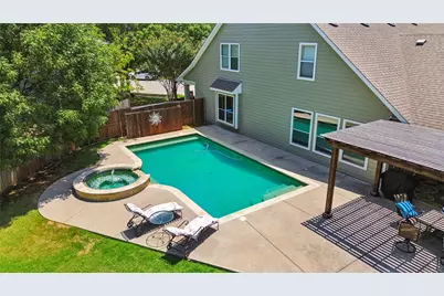 150 Fall Creek, Grapevine, TX 76051 - Photo 2