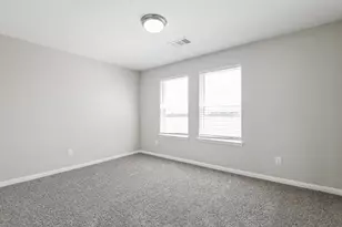 710 Shady Meadow Ln, Glenn Heights, TX 75154 - Photo 10