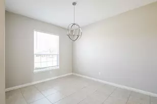 710 Shady Meadow Ln, Glenn Heights, TX 75154 - Photo 4