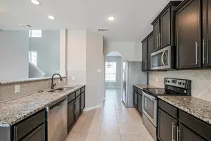 710 Shady Meadow Ln, Glenn Heights, TX 75154 - Photo 6