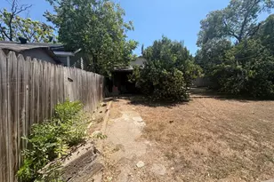 2514 Michigan Ave, Dallas, TX 75216 - Photo 10