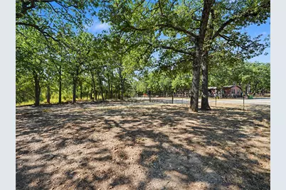 109 Summers Circle, Azle, TX 76020 - Photo 4