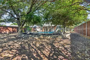 106 Hummingbird Ln, Ovilla, TX 75154 - Photo 34