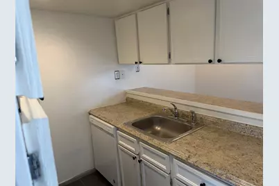 2800 Douglas Avenue #305, Dallas, TX 75219 - Photo 8