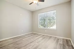 1036 Summit Dr, Justin, TX 76247 - Photo 18
