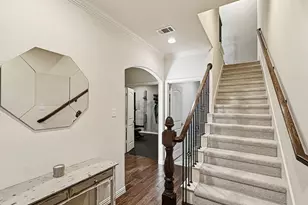 6441 Naples Dr, Irving, TX 75039 - Photo 2