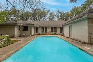 2001 Deepdale Dr, Westover Hills, TX 76107 - Photo 32