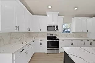 659 Holcomb Rd, Dallas, TX 75217 - Photo 10