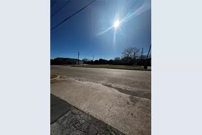 118 W College Street, Mesquite, TX 75149 - Photo 4