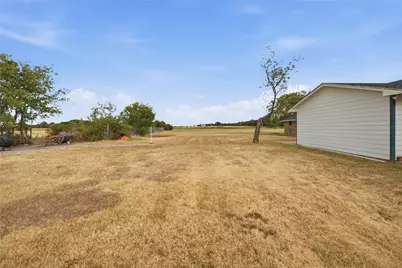 6411 W Line Road, Collinsville, TX 76240 - Photo 26