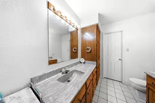6411 W Line Rd, Collinsville, TX 76240 - Photo 16